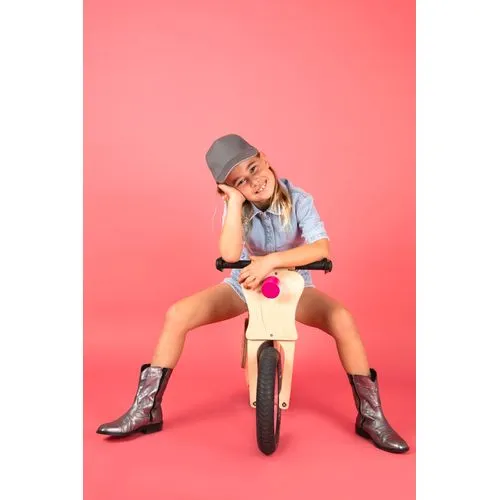 Casquette enfant avec sandwich contrasté – 5 panneaux 6 Casquette enfant avec sandwich contrasté - 5 panneaux