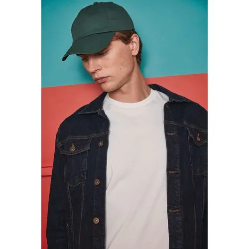 Casquette – 5 panneaux 7 Casquette - 5 panneaux