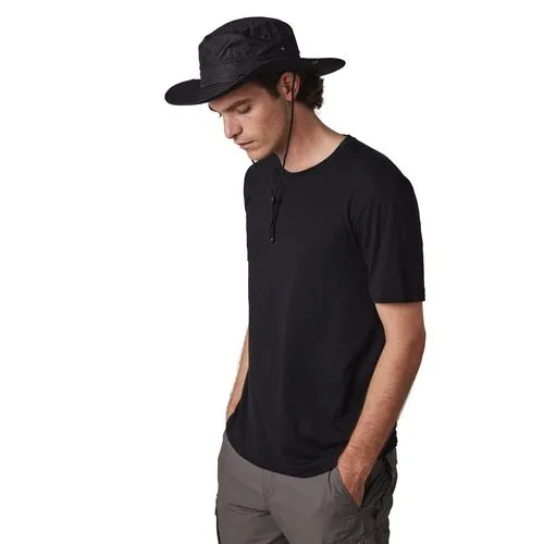 Chapeau outdoor