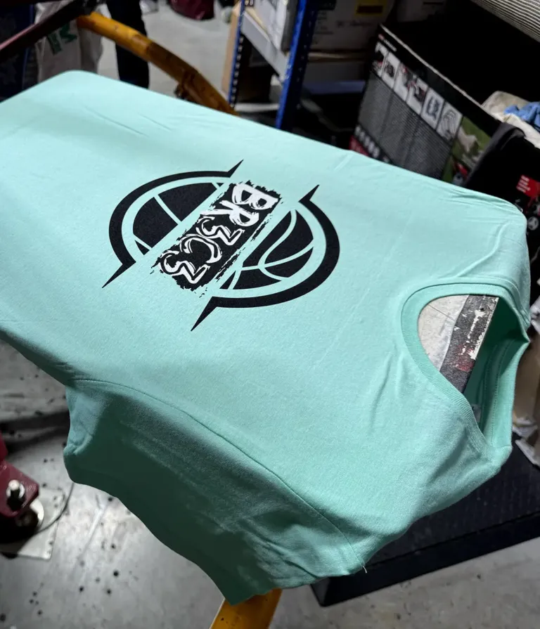 Sérigraphie à l'atelier HOP Textile