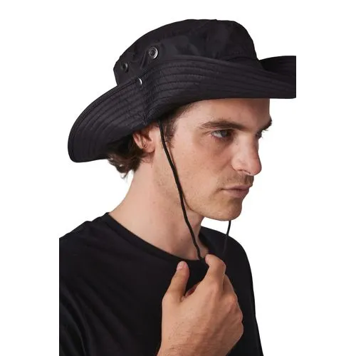 Chapeau outdoor 5 Chapeau outdoor